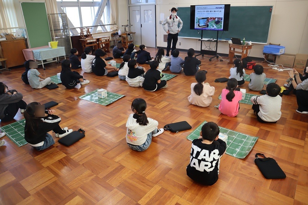 Chromebook™でプログラミング「静岡市立富士見小」